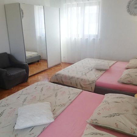 Apartment With Heated Pool And Sea View Traù Esterno foto