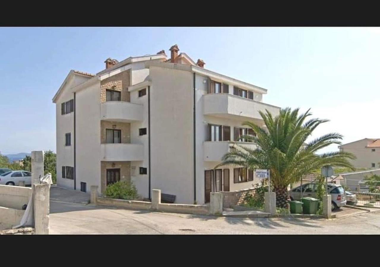 Apartment With Heated Pool And Sea View Traù Esterno foto