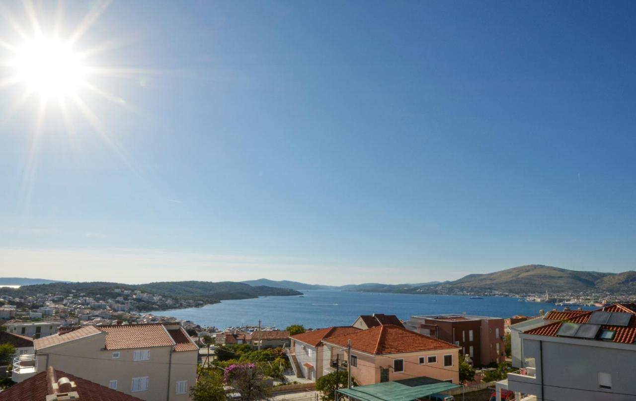 Apartment With Heated Pool And Sea View Traù Esterno foto