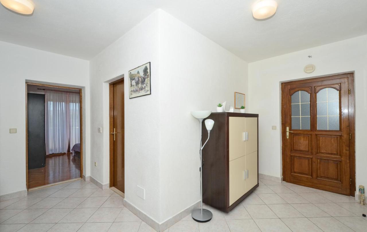 Apartment With Heated Pool And Sea View Traù Esterno foto
