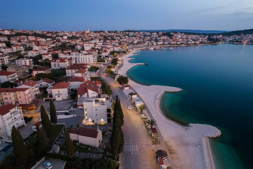 Apartment With Heated Pool And Sea View Traù Esterno foto